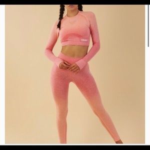 Gymshark peach/ coral ombré seamless set.